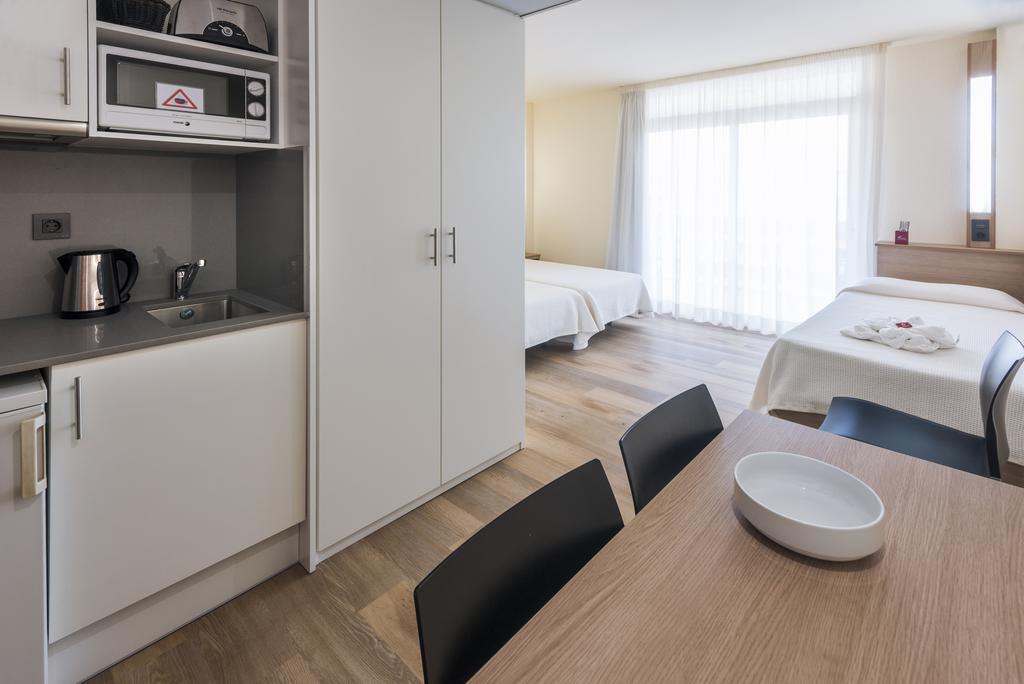 Aparthotel Marinada Salou Ngoại thất bức ảnh