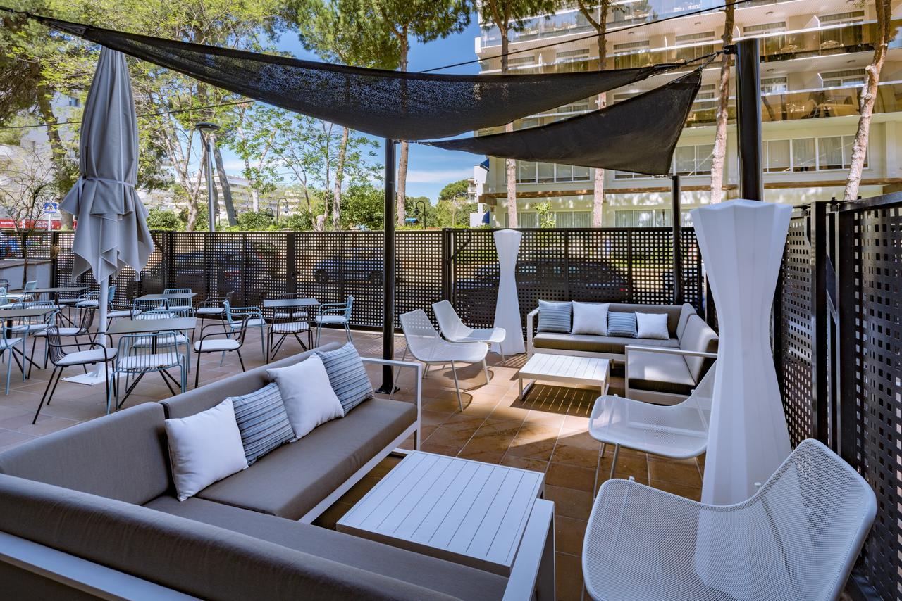 Aparthotel Marinada Salou Ngoại thất bức ảnh